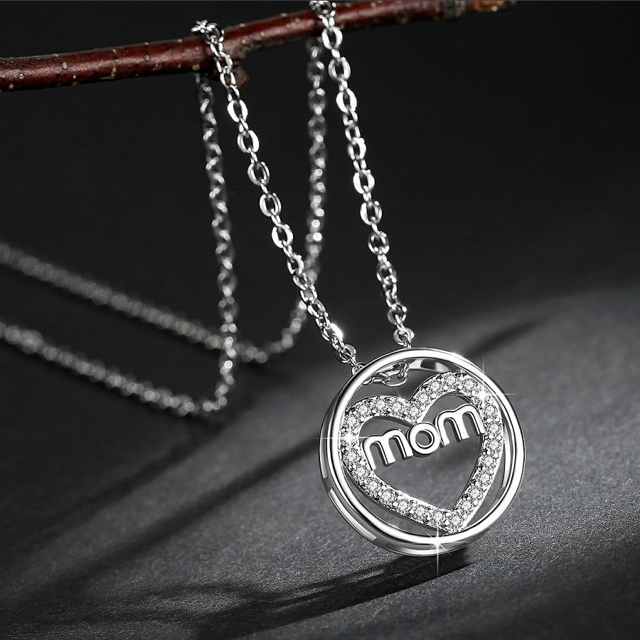 New MOM Round Necklace Mother's Day Jewelry, Shiny Zircon Heart-shaped Mother Pendant.