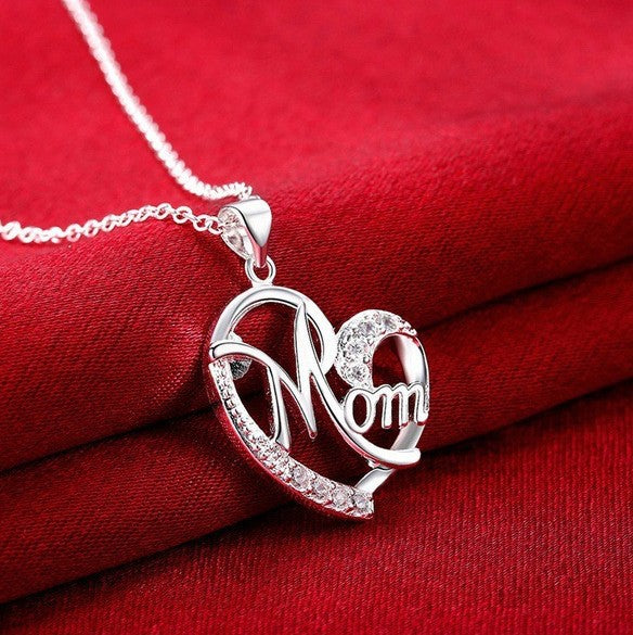 European and American Popular Mom Heart-shaped Mom Love Necklace with Diamonds Letter Neck Chain Collarbone Chain