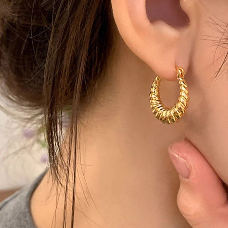 Retro Hong Kong Style Temperament Stud Earrings Female Explosion Internet Celebrity Niche High Sense Gold Earrings