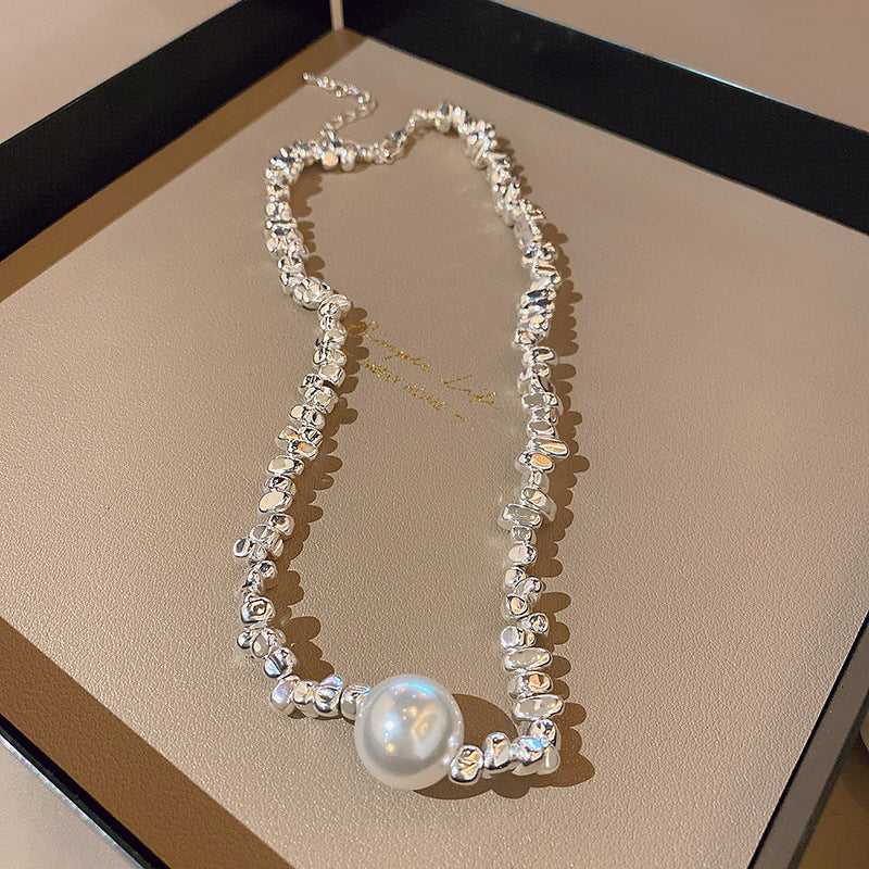 South Korea's New Niche Pearl Necklace Women's Versatile Splicing Love Collarbone Chain Light Luxury Temperament Beaded Necklace