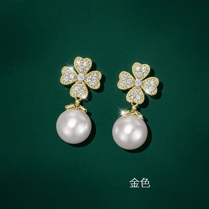Four-leaf Clover Pearl Stud Earrings Ins Tide Earrings Temperament Advanced Sense Niche Explosion Gentle