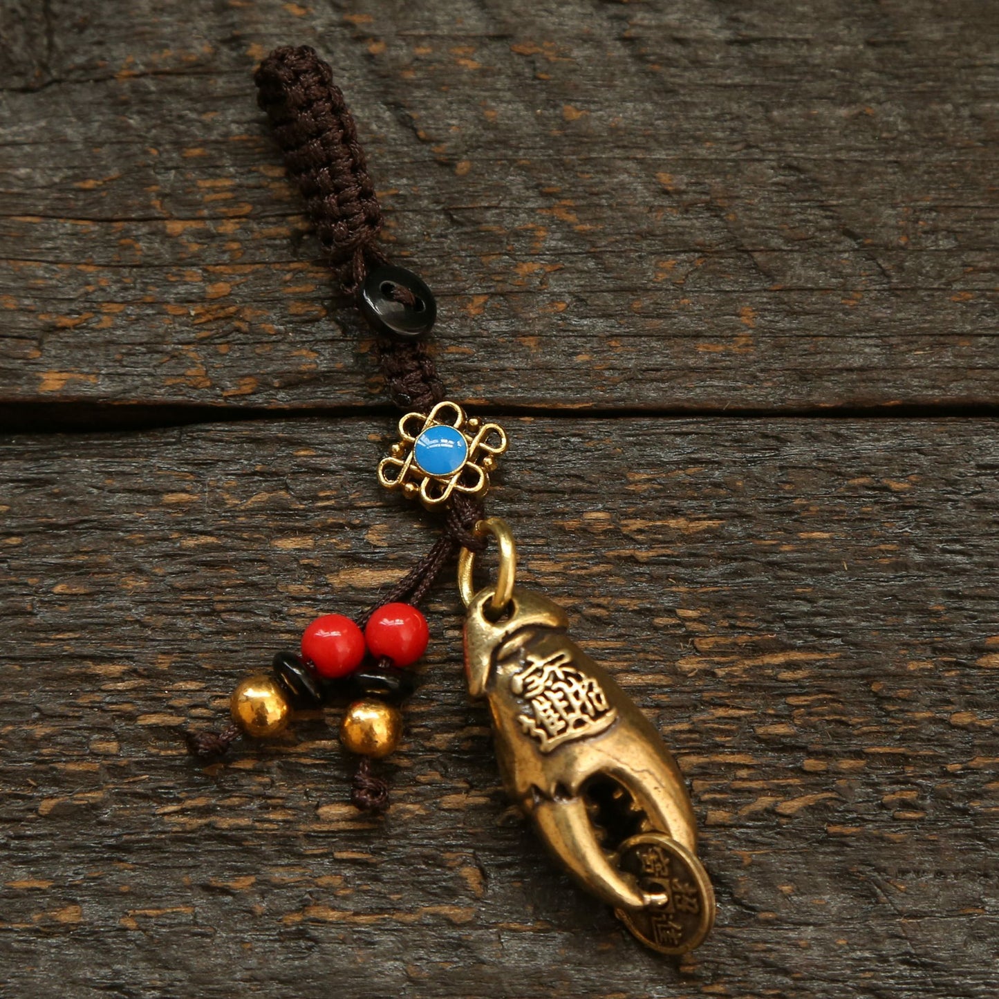 There Is Money in Hand To Attract Wealth and Treasure, Brass Crab Claws, Five Emperors Money, Keychain Pendant, Men's and Women's Keys, Bag Pendant.