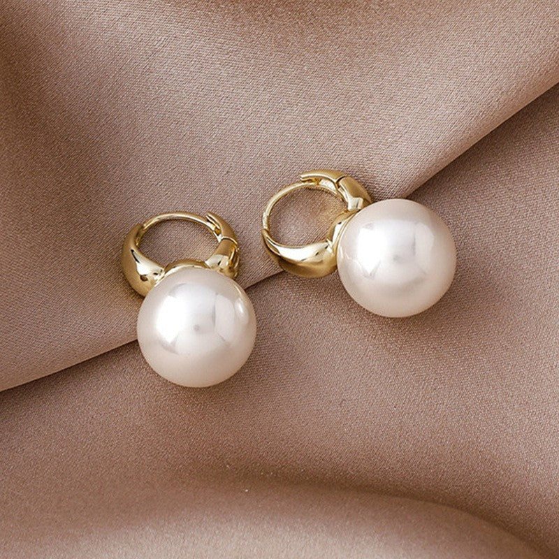 Pearl Earrings Women's Retro Temperament Simple Women's High-end Texture Earrings Copper Ear Hooks