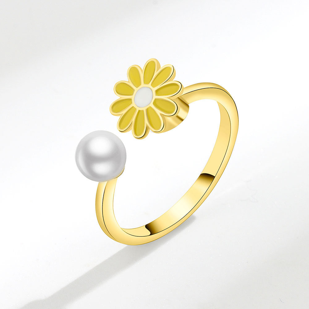 Popular Small Daisy Rotating Ring Female Design Sense Small Daisy Flower Pearl Ring Creative Dripping Jewelry Female