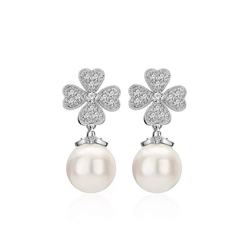 Four-leaf Clover Pearl Stud Earrings Ins Tide Earrings Temperament Advanced Sense Niche Explosion Gentle