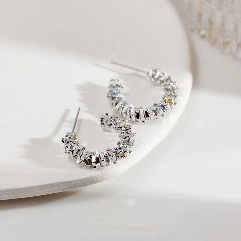 S925 Silver Needle Korean Simple Circle Broken Silver Temperament French Versatile Niche Light Luxury High-end Design Stud Earrings