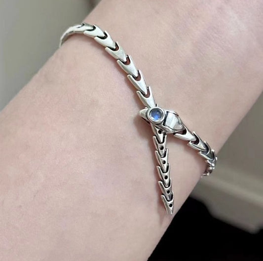 Blue Moonlight Serpentine Heavy Metal Bracelet Super Cool Light Luxury Personality Niche Design Temperament Versatile Fashion Bracelet