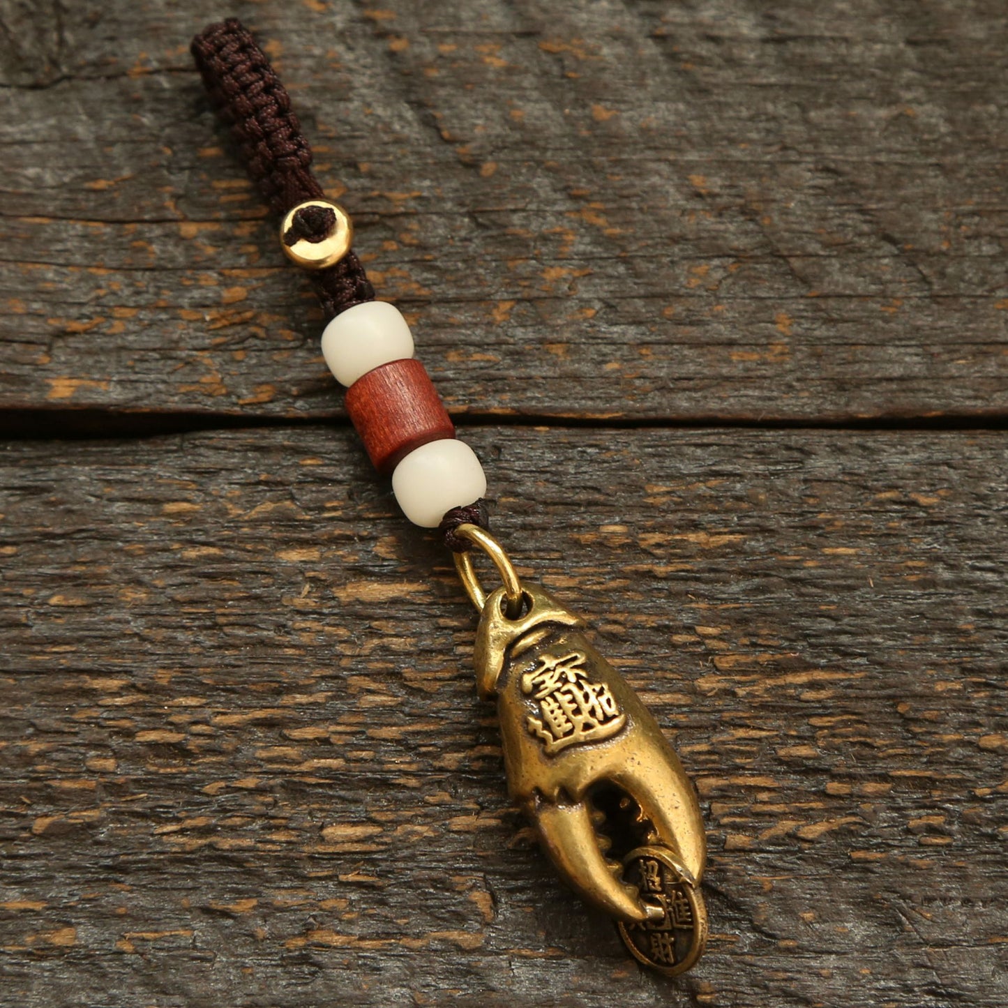 There Is Money in Hand To Attract Wealth and Treasure, Brass Crab Claws, Five Emperors Money, Keychain Pendant, Men's and Women's Keys, Bag Pendant.