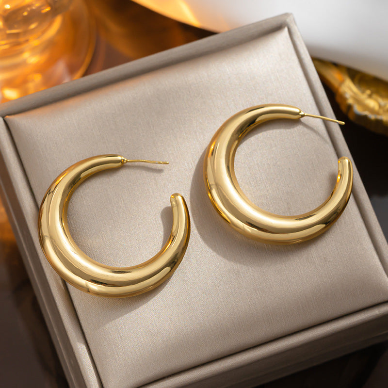 Earrings, crescent semicircle c type, titanium steel material, earrings for women, Europe and America, fashionable and high-end earrings.