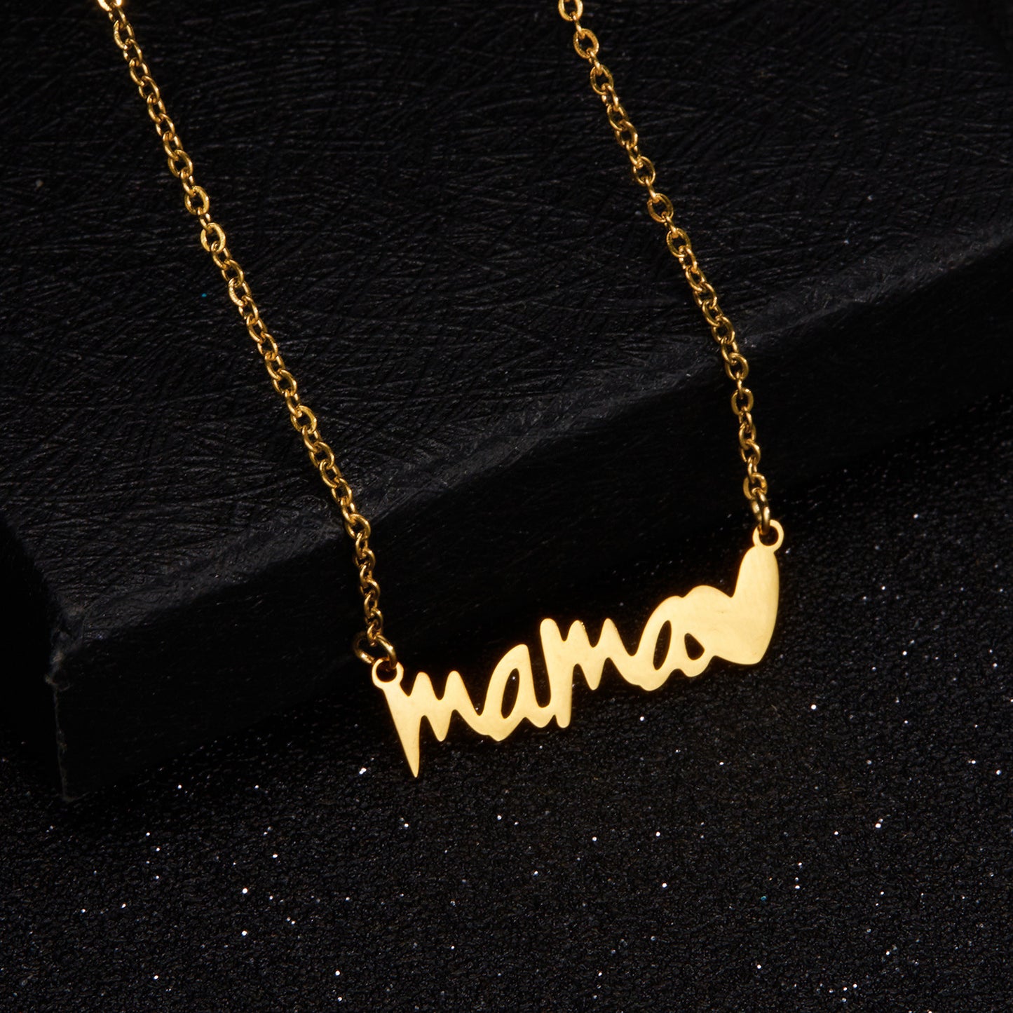 New Stylish Simple Mama Pendant Clavicle Chain Stainless Steel Letter Love Necklace Mother's Day Gift