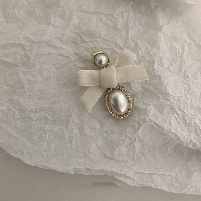 Milk White Art Student~ Bow Velvet Small Fragrant Wind Pearl Hairpin Women's Advanced Sense Bangs Clip Temperament Side Clip