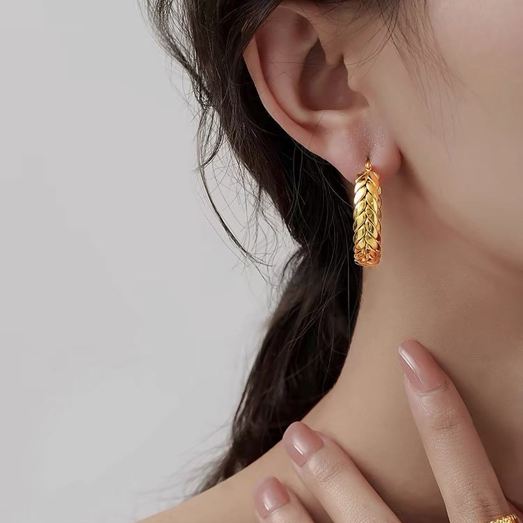 Retro Hong Kong Style Temperament Stud Earrings Female Explosion Internet Celebrity Niche High Sense Gold Earrings