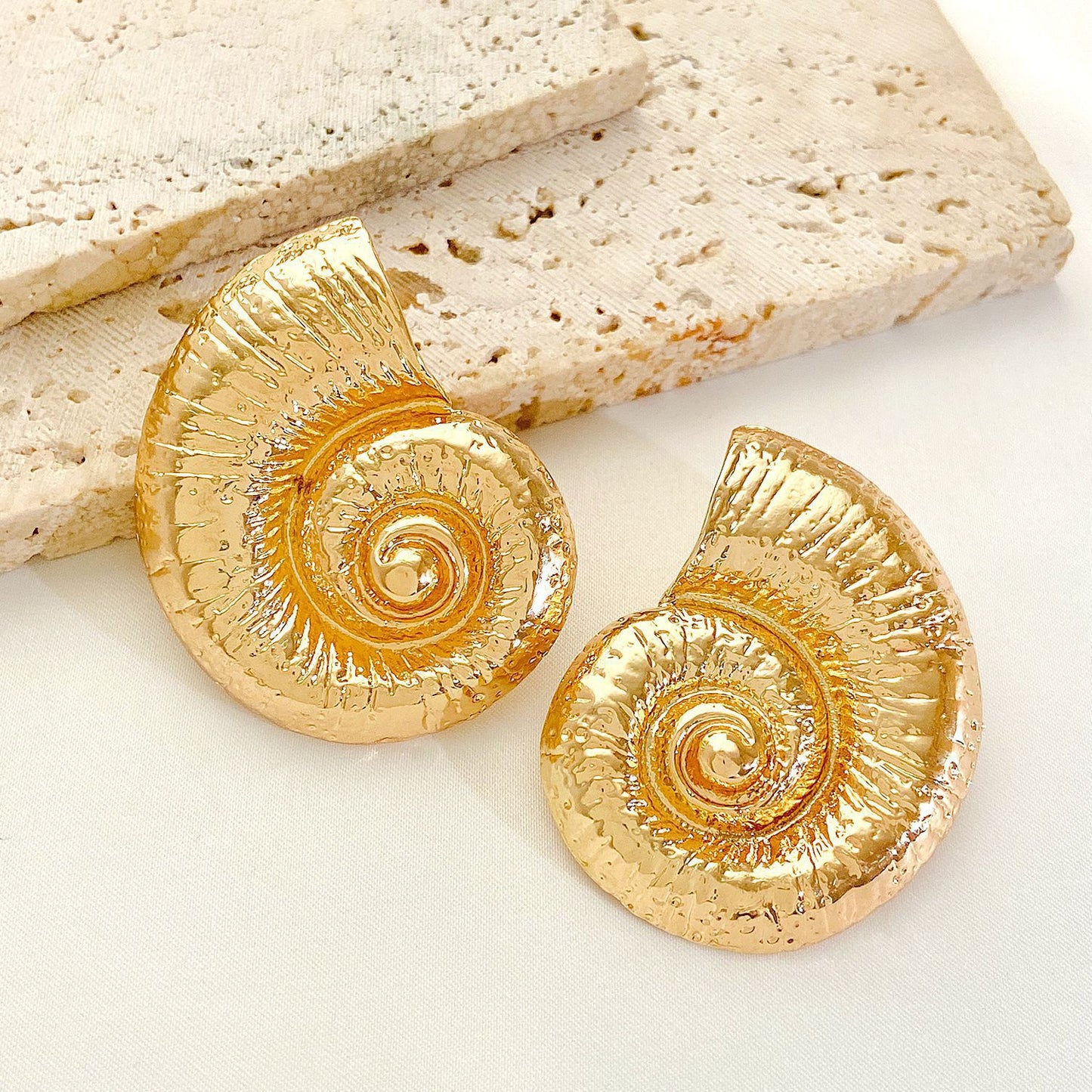 European and American Exaggerated Beach Wind Conch Stud Earrings Female Retro Marine Animal Earrings Hot Jewelry