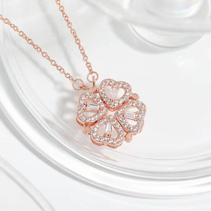 A Diamond Full of Small Hearts, A Woman Wearing A Four-leaf Clover Necklace Will Give Her Girlfriend A Titanium Steel Collarbone Chain Temperament Gift.