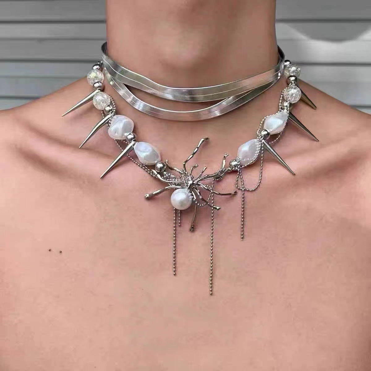 Vintage Baroque Temperament Chocker Collarbone Chain Niche Fashion Cross Pearl Stacked Multi-layer Necklace
