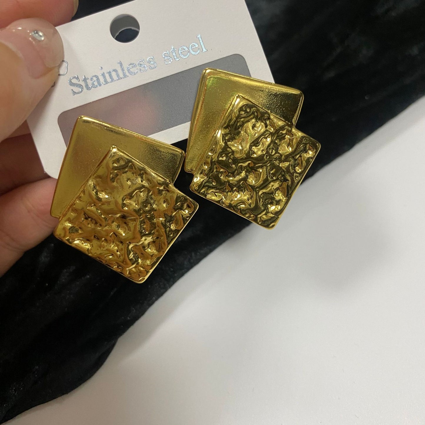 European and American Fashion Retro Stainless Steel Stud Earrings Five-leaf Hammer Pattern Large Earrings Women's Earrings