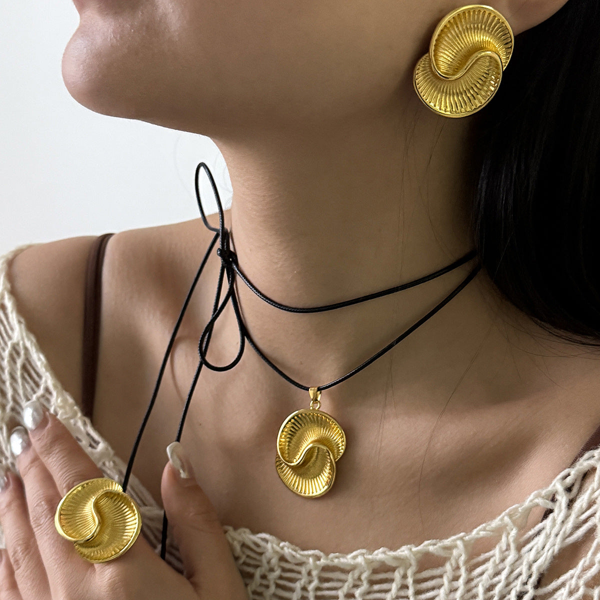 European and American Fashion Simple Design Retro Geometric Alloy Earrings, Personalized Spiral Texture Ring Necklace