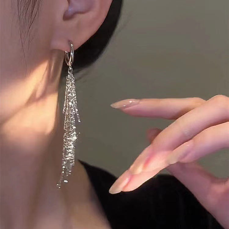 Silver Fringed Earrings Women's Light Luxury Niche Design Sense Ear Buckle Trendy Temperament Versatile and Thin Earrings