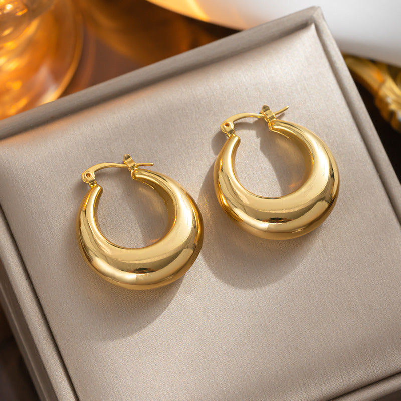 ins simple fashion retro U-shaped moon titanium steel earrings European and American Internet celebrities popular temperament earrings senior sense wholesale