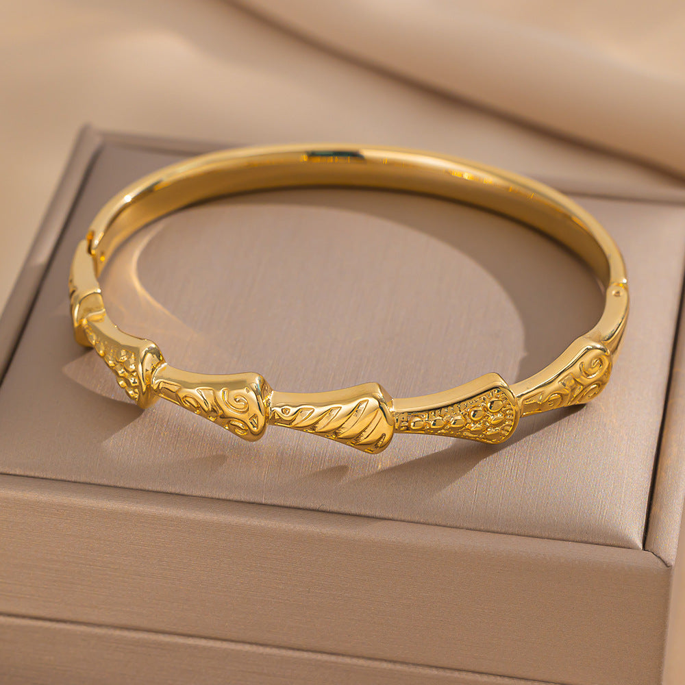 Baojia European and American Fan Skirt Titanium Steel Bracelet Does Not Fade Niche Design Simple Luxury Bracelet Bracelet