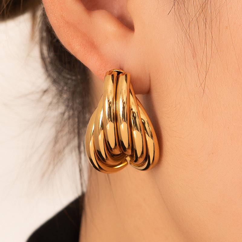 Exaggerated Titanium Steel Round Earrings Gold 18K Gold Light Luxury Earrings Fashion High Sense Love Earrings