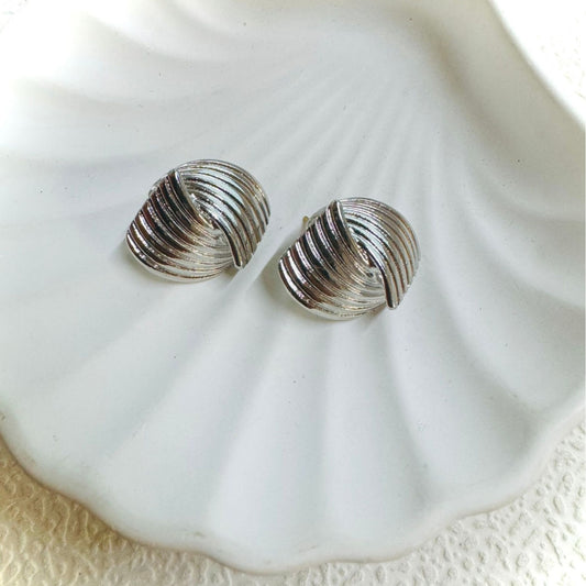 Stylish and Simple Texture Staggered Design Sense French Niche Earrings European and American Personality Geometric Cross Earrings