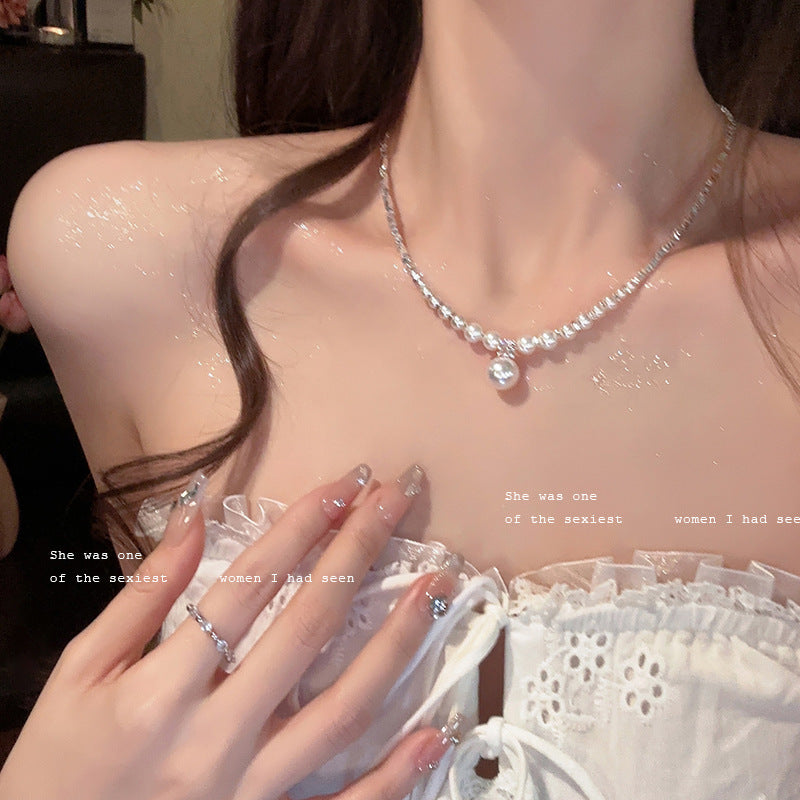South Korea's New Niche Pearl Necklace Women's Versatile Splicing Love Collarbone Chain Light Luxury Temperament Beaded Necklace