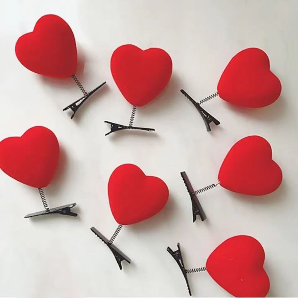 Children Act Cute Children's Chick Heart-shaped Headgear Hairpin Love Sell Cute Hair Accessories Gifts Children's Card Accessories