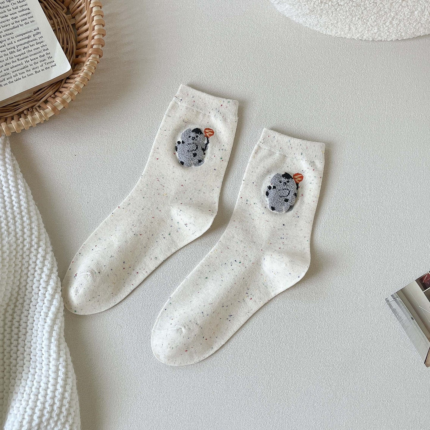 Socks Women's Idea Yarn Cute Cartoon Women's Medium Tube Socks Graffiti White Spring and Autumn Versatile Boneless Confinement Socks