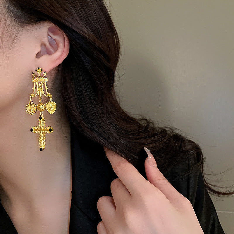 Real Gold Electroplating Silver Needle Medium Antique Freshwater Pearl Love Earrings Premium Earrings Vintage Retro Earrings