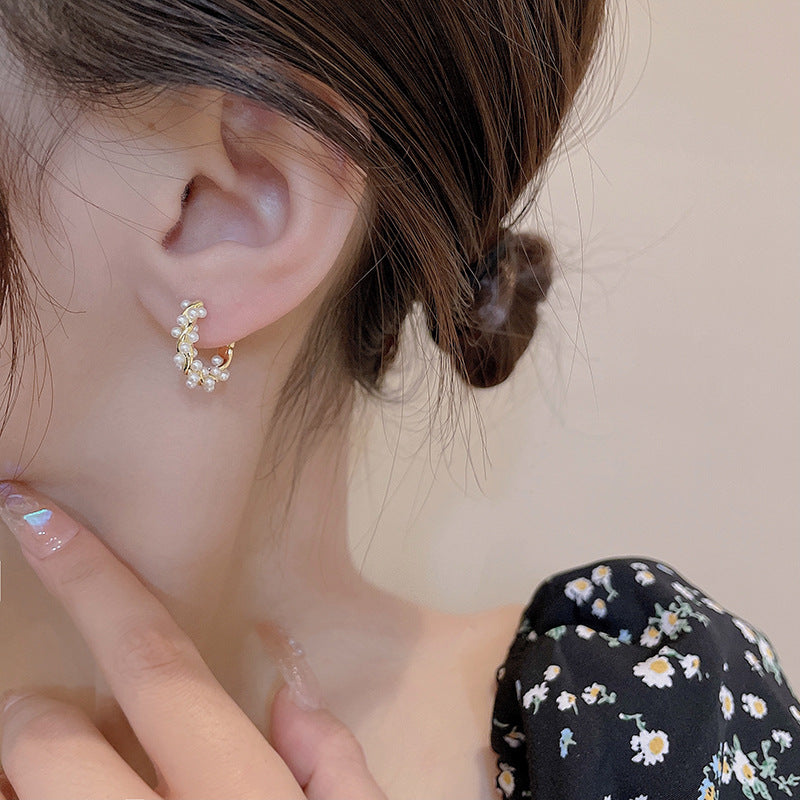 Geometric Trend Pearl Earrings Women's Personality Retro Niche Ear Buckles Cold Style Fashion Versatile Ear Jewelry