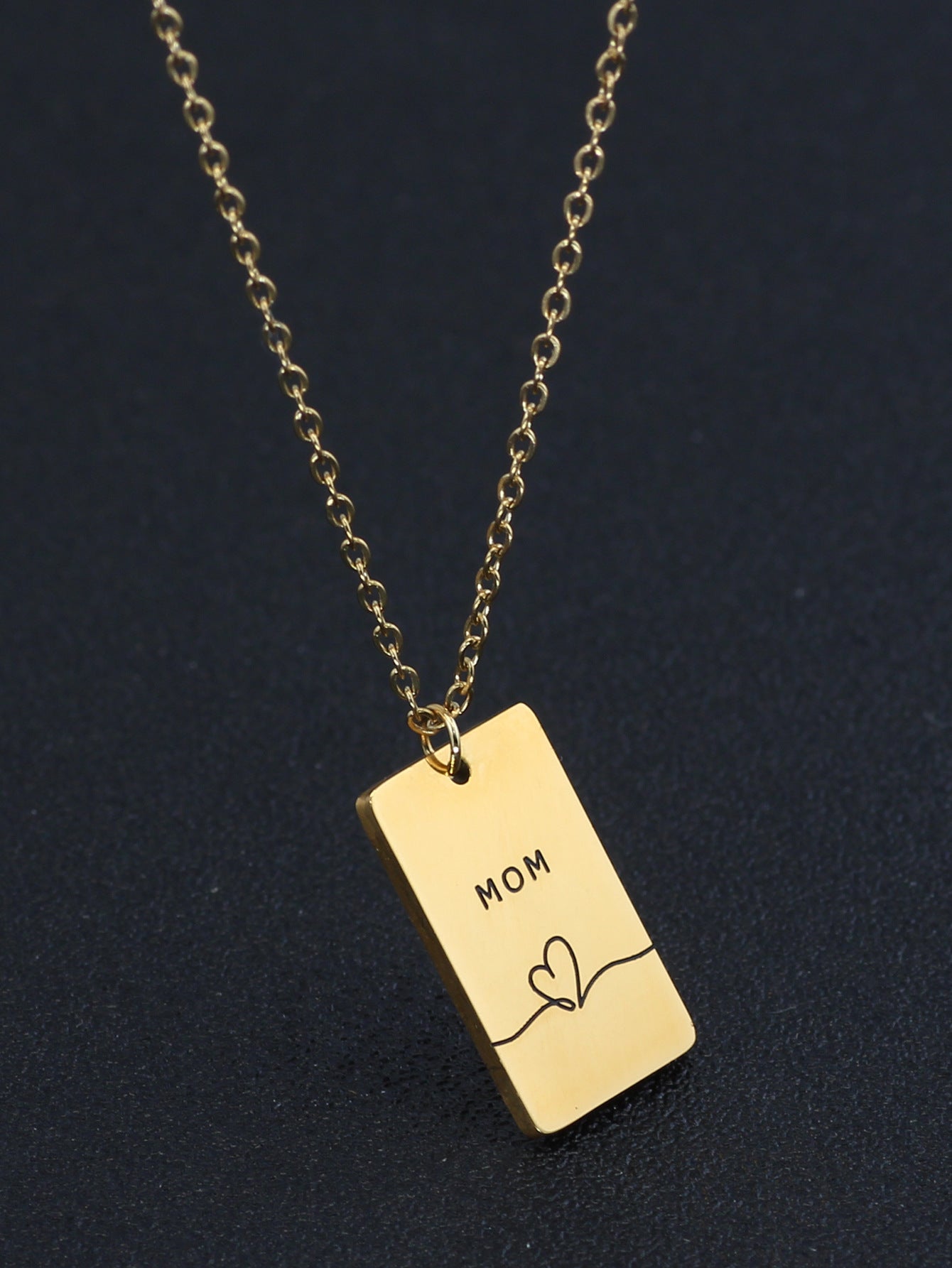 New Hot-selling Mother's Day Simple Pendant Mother Gold Stainless Steel Love Men's and Women's Necklace Jewelry