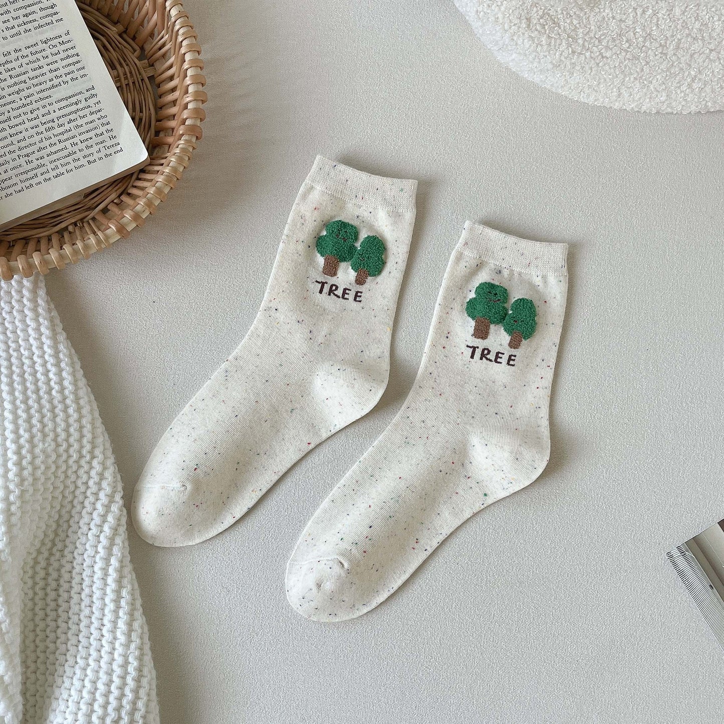 Socks Women's Idea Yarn Cute Cartoon Women's Medium Tube Socks Graffiti White Spring and Autumn Versatile Boneless Confinement Socks