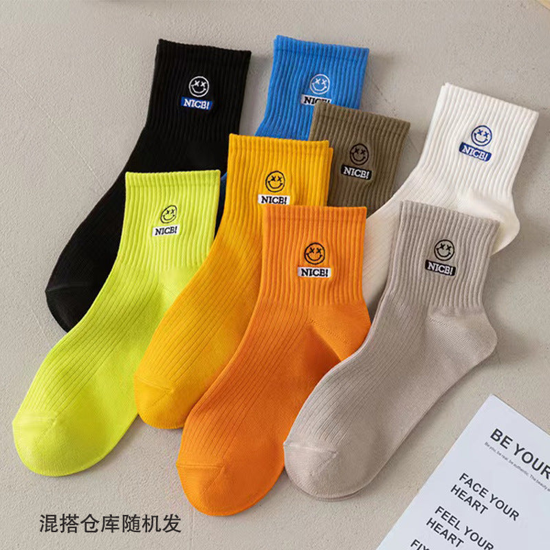 Smiley Sports Socks Sweat-absorbing Japanese Student Socks Spring, Autumn and Winter Medium Tube Socks Women's Wholesale