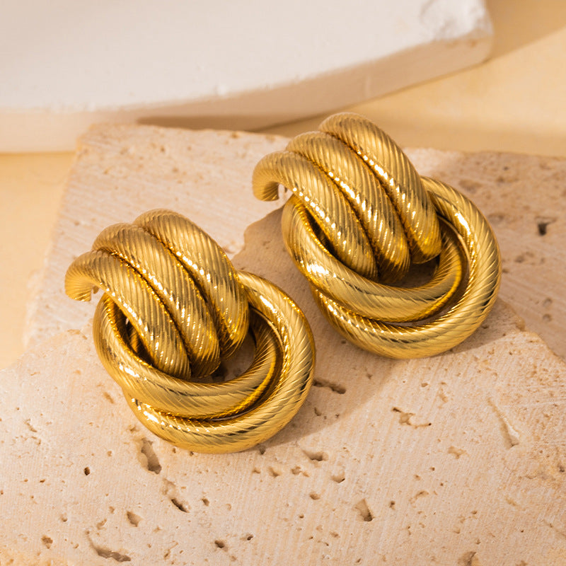 Exaggerated Titanium Steel Round Earrings Gold 18K Gold Light Luxury Earrings Fashion High Sense Love Earrings