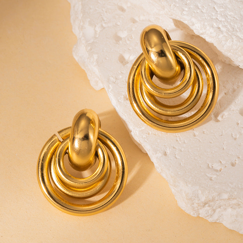 Exaggerated Titanium Steel Round Earrings Gold 18K Gold Light Luxury Earrings Fashion High Sense Love Earrings