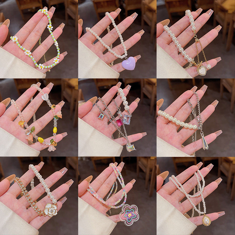 South Korea's New Niche Pearl Necklace Women's Versatile Splicing Love Collarbone Chain Light Luxury Temperament Beaded Necklace