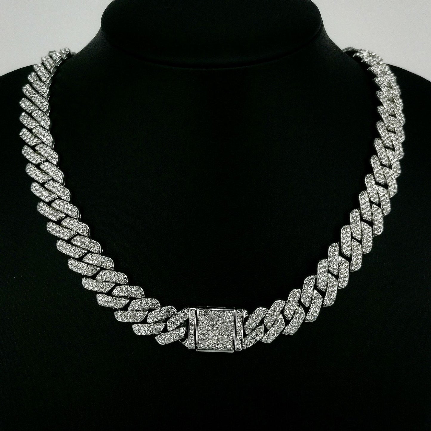 European and American Alloy Cuban Chain Full Diamond High Quality 14mm Rhombus Full Diamond Men's Hip Hop Wind Necklace