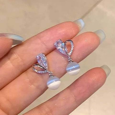 S925 Sterling Silver Unique Design Love Earrings Women's Niche Light Luxury 2025 New Autumn and Winter Ear Buckle Anti-allergic