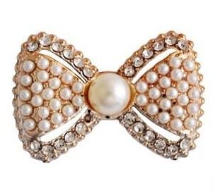 Popular Multifunctional Brooch Socks High-end Brooch Silk Scarf Buckle Clothing Bear Love Anti-light Pin