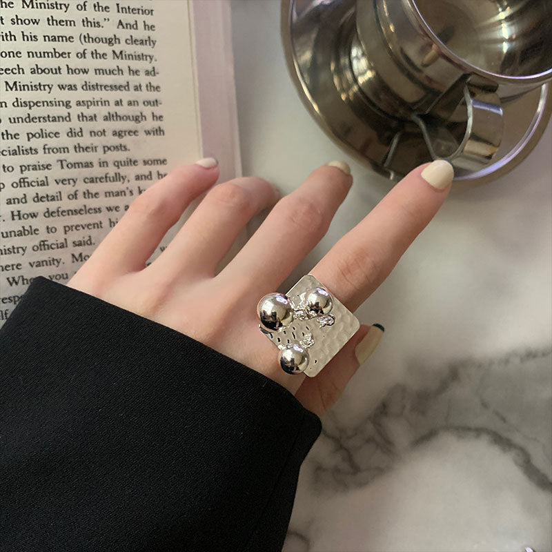 925 Sterling Silver Korean Version Ring Female Ins Niche Design Sense Exaggerated Personality Versatile Geometric Ball Light Pasta Ring