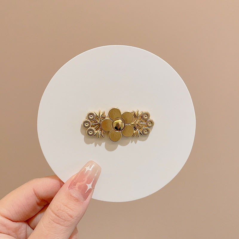 Jeans Waistband Reduced Waist Buckle Brooch Women's Skirt Tightened Waist Artifact Pin Fixed Anti-light Buckle Button