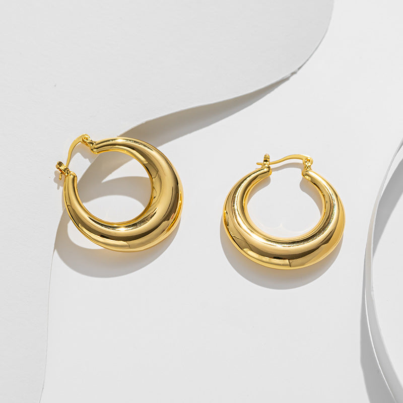 ins simple fashion retro U-shaped moon titanium steel earrings European and American Internet celebrities popular temperament earrings senior sense wholesale