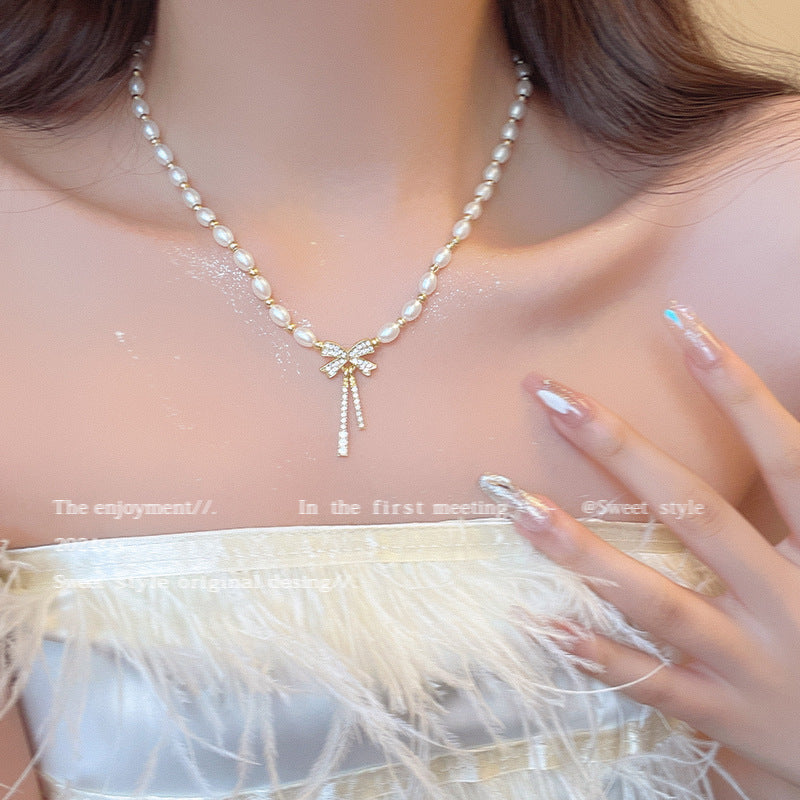 South Korea's New Niche Pearl Necklace Women's Versatile Splicing Love Collarbone Chain Light Luxury Temperament Beaded Necklace