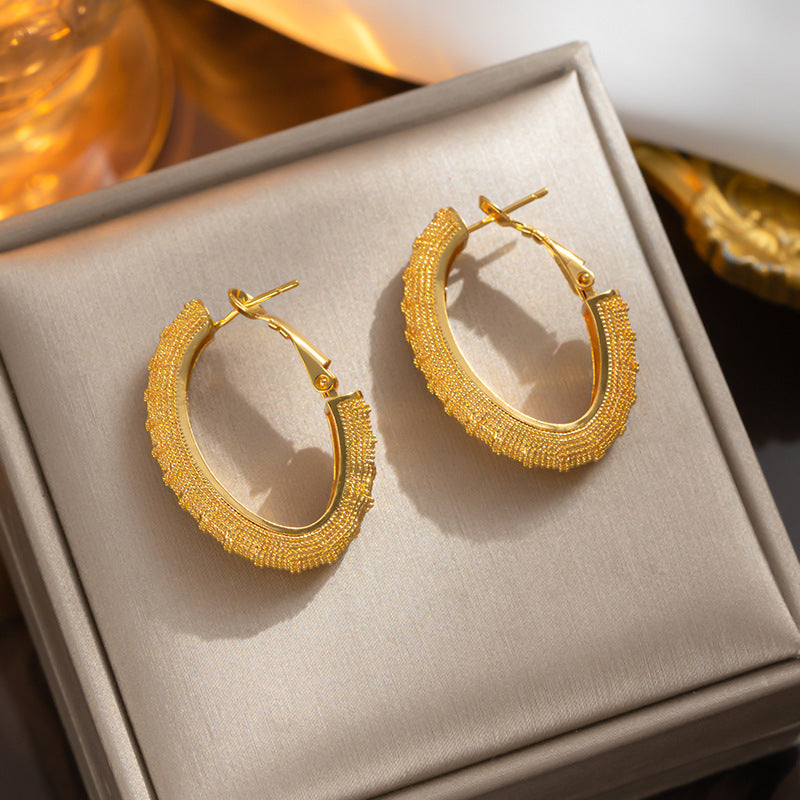 Hot-selling new product niche design copper-plated 18K gold hollow geometric earrings fashionable retro earrings women