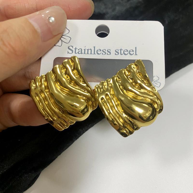 European and American Fashion Retro Stainless Steel Stud Earrings Five-leaf Hammer Pattern Large Earrings Women's Earrings