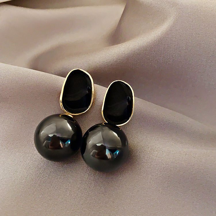 S925 Silver Needle Fashion Pearl Earrings Retro Hong Kong Style Design Simple Personality Oil Drip Earrings