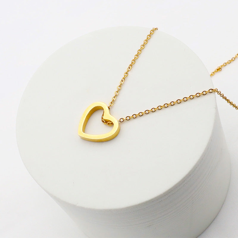 Ins Wind Stainless Steel Hollow Love Necklace Women's Summer 18k Couple Collarbone Chain Does Not Fade