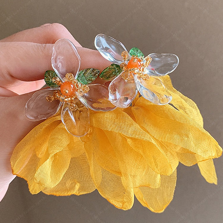 Super Fairy Temperament Mesh Yellow Flower Earrings Women's New Stud Earrings Seaside Vacation High-end Light Luxury Earrings