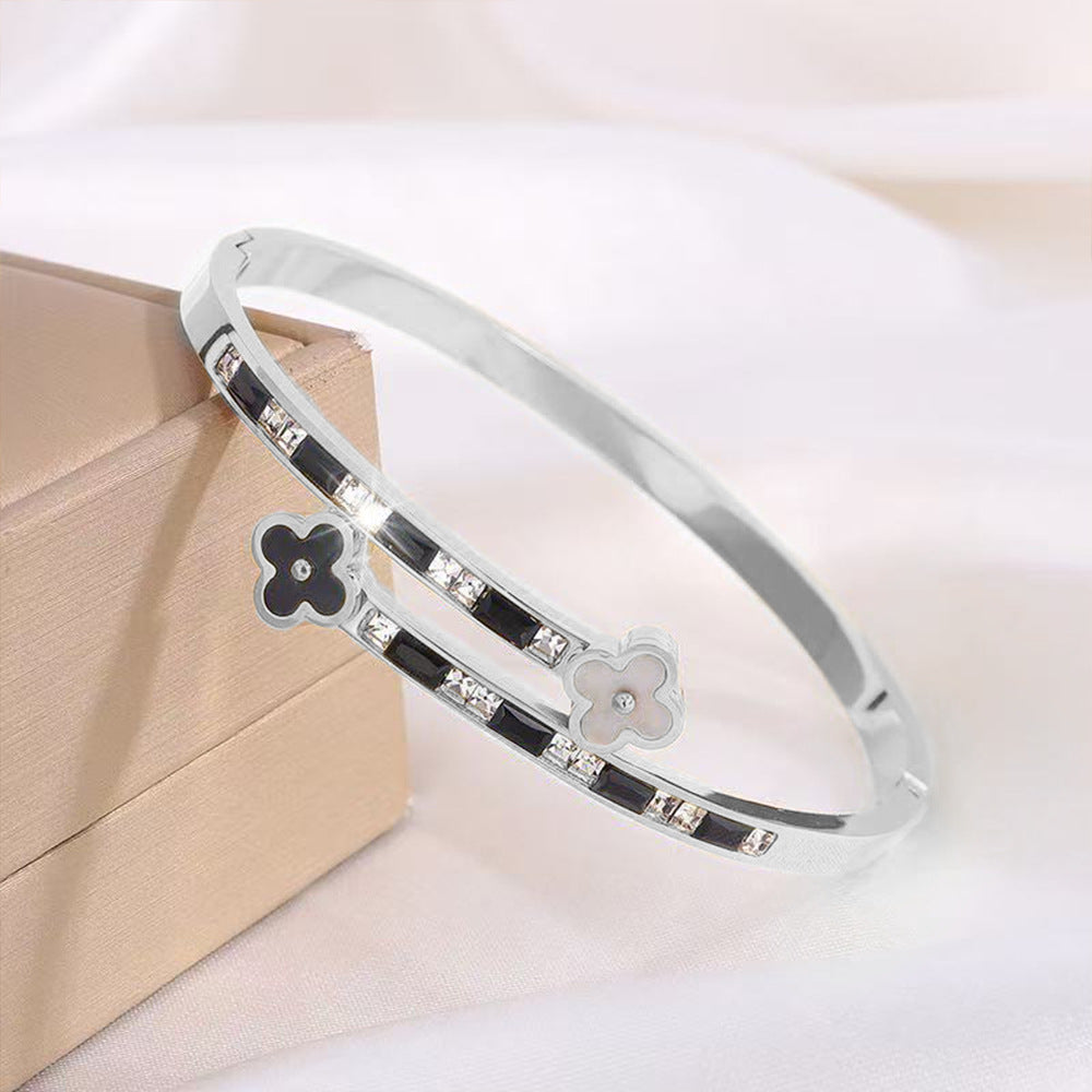 Four-leaf Flower High-end Titanium Steel Diamond-encrusted Bracelet New Light Luxury Versatile Fashion Exquisite Adjustable Bracelet